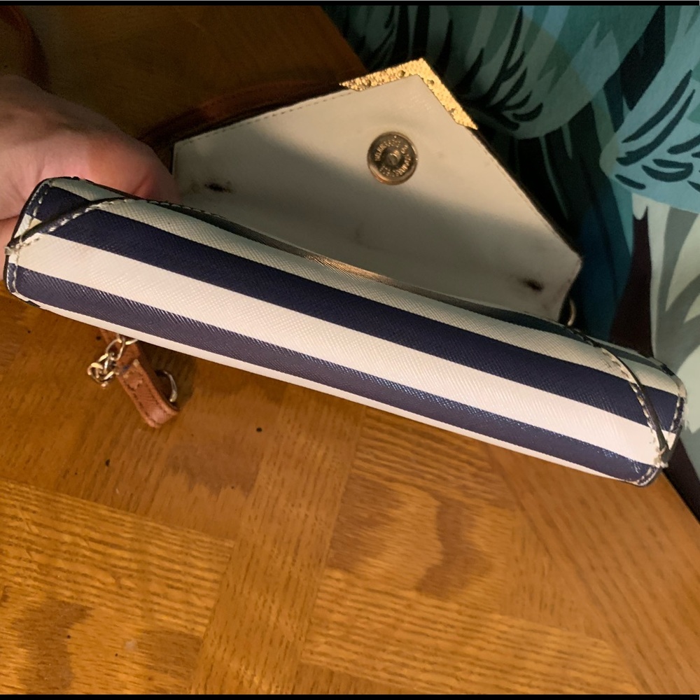Call it Spring crossbody bag - Picture 6 of 11